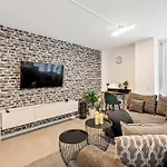 Livinglike-apartment - & Spacious With Balkony & Garage, Coffee - 103m2 Pforzheim