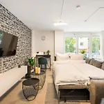 公寓 Livinglike-apartment - & Spacious With Balkony & Garage, Coffee - 103m2 普福尔茨海姆