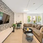Apartment Livinglike-apartment - & Spacious With Balkony & Garage, Coffee - 103m2 Pforzheim