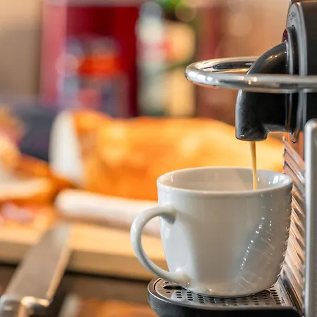 Livinglike-apartment - & Spacious With Balkony & Garage, Coffee - 103m2 * Πφορτζχάιμ