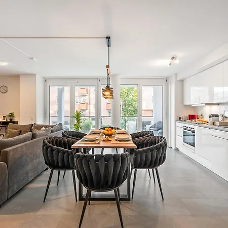 דירה Livinglike-apartment - & Spacious With Balkony & Garage, Coffee - 103m2 *