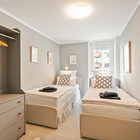Apartment Livinglike-apartment - & Spacious With Balkony & Garage, Coffee - 103m2 Pforzheim