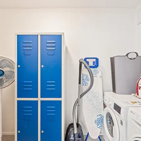 Livinglike-apartment - & Spacious With Balkony & Garage, Coffee - 103m2 Πφορτζχάιμ